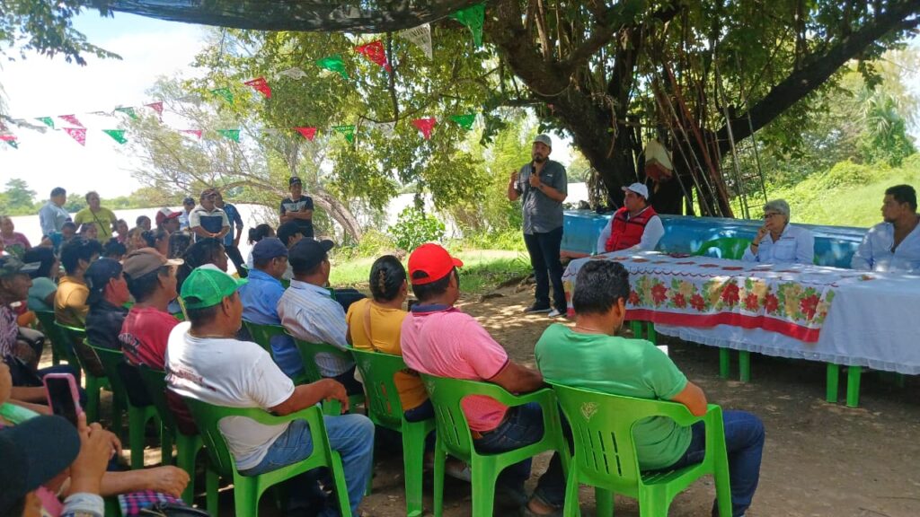 Pescando Vida en comunidades acuícolas de Tabasco